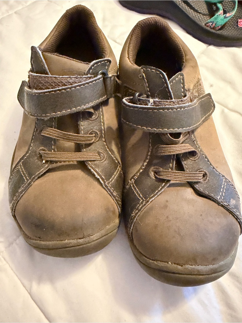 Kids Brown Leather Velcro Sneakers-Keen. Size 13 toddler